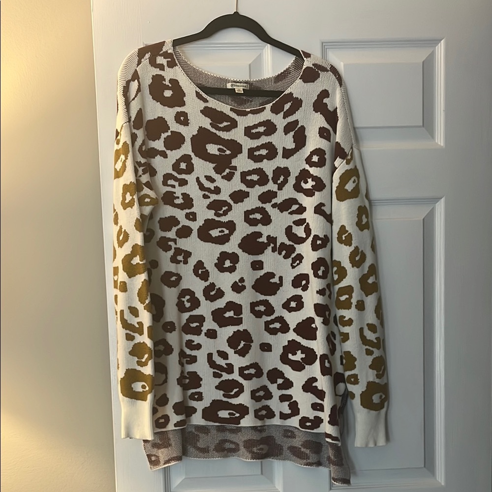 Versona Brown and Cream Leopard Print Crew Neck Sweater